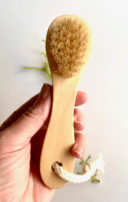 Facial Dry Brush